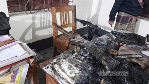 Grameen Bank branch torched in Magura's Mohammadpur