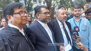 হাসিনা পরিবারের রায়ে হতাশ দুদক