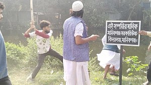 মাজার-ভাস্কর্য-বাউল: তালিকা কি দীর্ঘতর হচ্ছে?