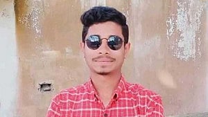 Man kills friend, surrenders