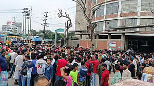 Worker ‘denied leave’ dies, colleagues stage blockade