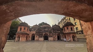 মোহাম্মদপুরের সাত গম্বুজ মসজিদ