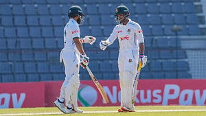 তাইজুলের ৪ উইকেট এবং সাদমান-জয়ের পঞ্চাশে চালকের আসনে বাংলাদেশ