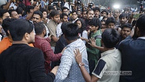 Scuffle mars Baul protest in Shahbagh