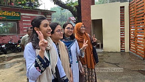 এইচএসসি: ৩ পার্বত্য জেলা ও ইংরেজিতে ফল বিপর্যয় ‘টেনে ধরেছে চট্টগ্রামকে’