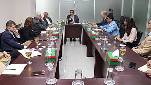 IRI meets EC to discuss election