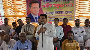 পদ্মার চরাঞ্চলে এ কে আজাদের নির্বাচনি জনসংযোগ