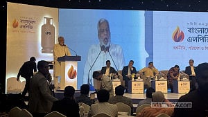 এলপিজি সিলিন্ডারের দাম হওয়া উচিত ‘হাজারের নিচে’: জ্বালানি উপদেষ্টা