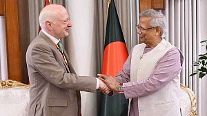 ভোট শান্তিপূর্ণ করতে সরকার ‘যথাসাধ্য’ চেষ্টা করছে: প্রধান উপদেষ্টা