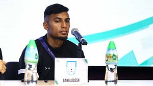 হংকং চায়নার মাঠে ৩ পয়েন্ট চাই জামালের