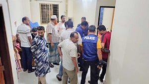 লক্ষ্মীপুরের রামগঞ্জে মা-মেয়েকে গলা কেটে হত্যা