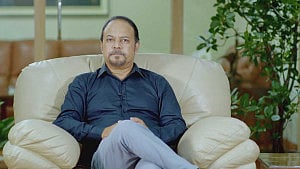 ‘মাইলসের’ গল্প শোনাবেন মানাম আহমেদ