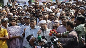 শিক্ষকরা নবউদ্যমে শ্রেণিকক্ষে ফিরবেন, আশা প্রধান উপদেষ্টার