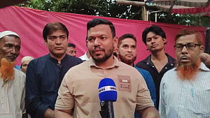 ভোট করলে রামগঞ্জে প্রার্থী হবেন উপদেষ্টা মাহফুজ, বললেন ভাই মাহবুব