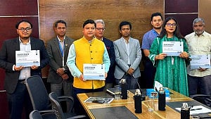 এনএসইউতে ‘গ্র্যাজুয়েট কলোক্যুয়াম সিরিজ- ফল ২০২৫’ অনুষ্ঠিত