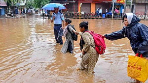 ভারি বৃষ্টিতে ভূমিধস, ওড়িশায় ২ মৃত্যু
