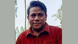 দুই বছর প্রাচ্যনাটের নেতৃত্বে যারা