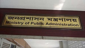 4 more districts get new DCs