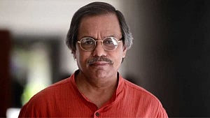 Syed Manzoorul Islam to visit DU for final farewell