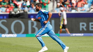 বিতর্ক চান না শামি, তবে জবাব দিলেন ঠিকই