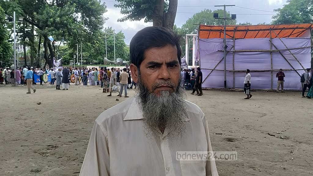 আবুল কালাম।