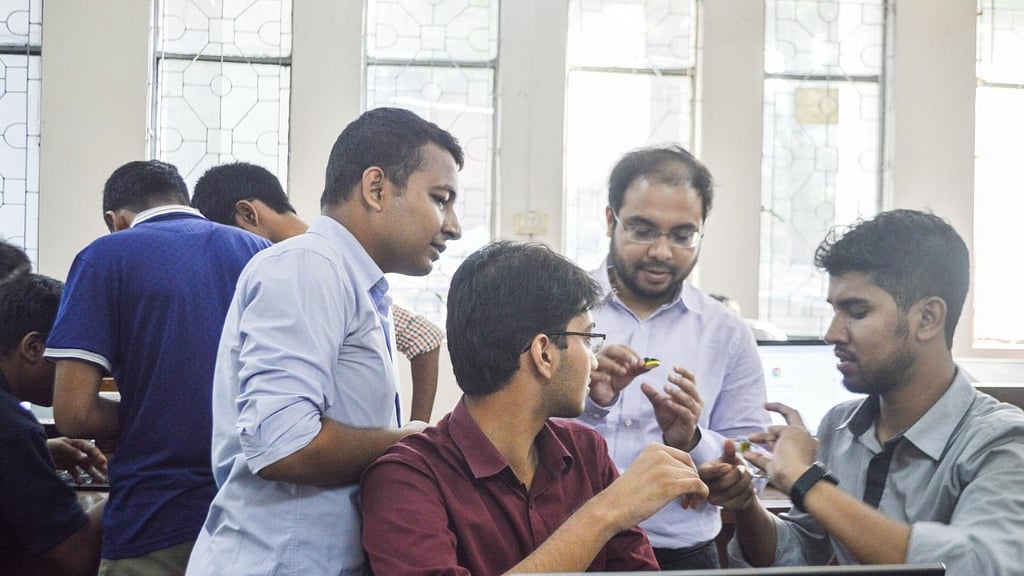 এলোমেলো সংখ্যা যত ভালো হবে, নিরাপত্তা তত মজবুত হবে। তাই এই সার্কিট ভবিষ্যতের ব্যাংক কার্ড, পেমেন্ট সিস্টেম, স্মার্টফোন ও এআই চিপে ব্যবহার করা যাবে।
