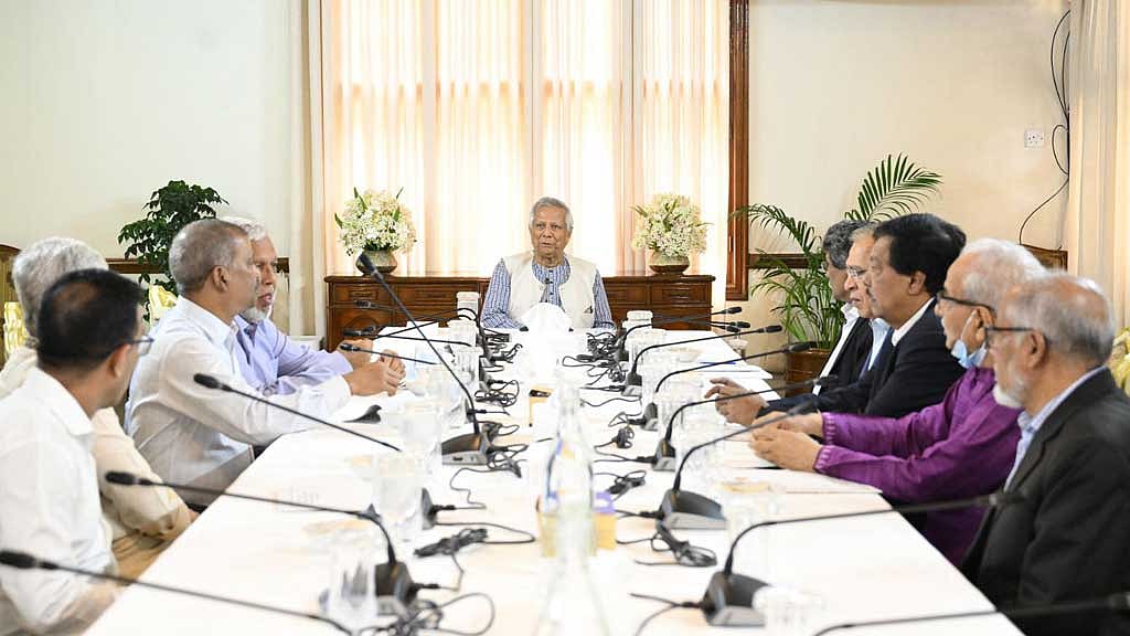 National Consensus Commission Chair and Chief Advisor Muhammad Yunus expresses satisfaction over the commission’s progress in the Oct 5 meeting.