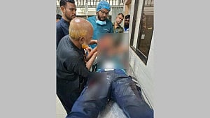 Policeman hacked in Adabor