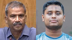 আসিফ নজরুলের ৫ বছর আগের পোস্ট শেয়ার হাসনাতের, লিখলেন ‘আচ্ছা’, এরপর ভাইরাল