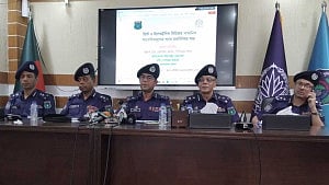 জঙ্গি তৎপরতার আশঙ্কা উড়িয়ে দেওয়া যায় না: এটিইউ প্রধান