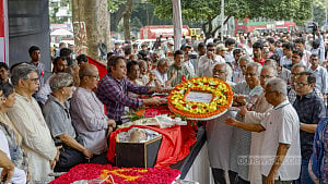 Last respects paid to Badruddin Umar