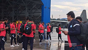 Football team reaches home safely