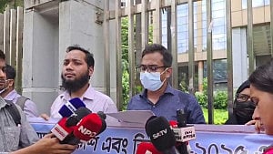 ‘Fast recruitment’ from 44th BCS demanded