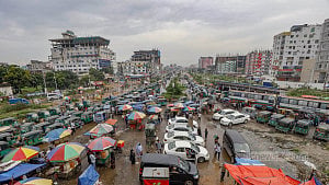 সাইনবোর্ড মোড়ে ‘হ-য-ব-র-ল’