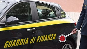 5, including Bangladeshi, held in Italy for ‘illegal immigration’ scheme