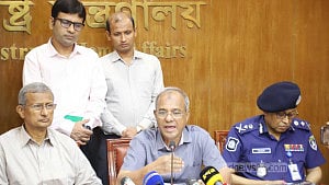 Strict action against Durga Puja rumour-mongers: home advisor