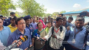 খাগড়াছড়িতে সহিংসতা: তদন্তে জেলা প্রশাসনের ৫ সদস্যের কমিটি