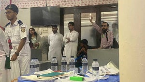 Backlash as Shadik Kayem enters vote counting room