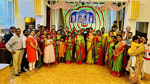 সুইজারল্যান্ডে রঙ ছড়াচ্ছে প্রবাসীদের দুর্গাপূজার প্রস্তুতি