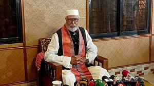 'Not working to rehabilitate AL': Kader Siddique
