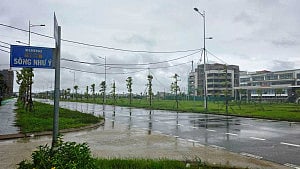 ভিয়েতনামের কাছে টাইফুন বুয়ালোই, সরানো হল কয়েক হাজার মানুষকে