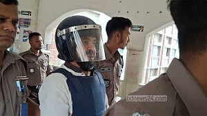 বিএনপিকর্মী মকবুল হত্যা: বরখাস্ত সেনা কর্মকর্তা আফজাল নাছের ৩ দিনের রিমান্ডে