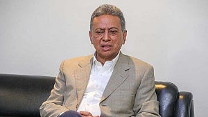 Khosru flags need for $200bn capital deficit ‘cushion’