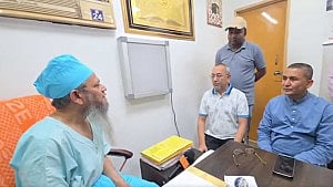 কিডনি চিকিৎসক কামরুলের হাসপাতালে ‘চাঁদাবাজির’ ঘটনায় মামলা, গ্রেপ্তার নেই