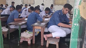 প্রধানমন্ত্রীর নির্দেশে কুমিল্লার ঈশ্বর পাঠশালার জলাবদ্ধতা নিরসন