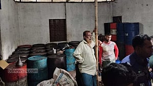 কুমিল্লায় ৫ হাজার লিটার ডিজেল জব্দ, ব্যবসায়ী গ্রেপ্তার