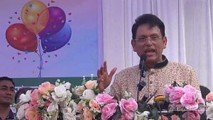 ফেইসবুকে ‘বট বাহিনী’ নিয়ে শিক্ষামন্ত্রীর ক্ষোভ