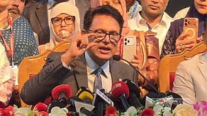 ‘কিছু’ শিক্ষাপ্রতিষ্ঠানে ৩ দিন অনলাইনে, ৩ দিন সশরীরে ক্লাস