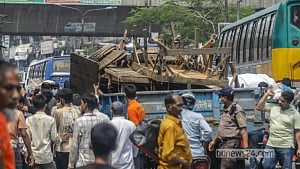 Eviction drive on Dhaka footpaths