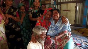 ‘বইনের মুখখান শেষবার দেখবার চাই’: লেবাননে নিহত দিপালীর বোন